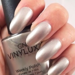 VINYLUX WEEKLY POLISH - SAFETY PIN