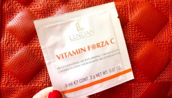 PIRMAS ĮSPŪDIS. LENDAN Vitamin Forza C Regenerating Moisturising Cream Fluid 